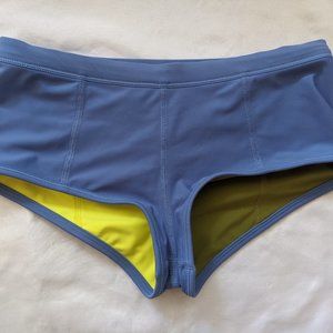 NWOT Roxy Reversible Blue Bikini Bottom - Medium